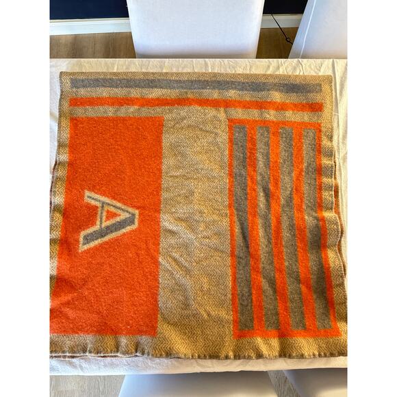 Faribault Woolen Mill Co. blanket made in the USA - Picture 2 of 8